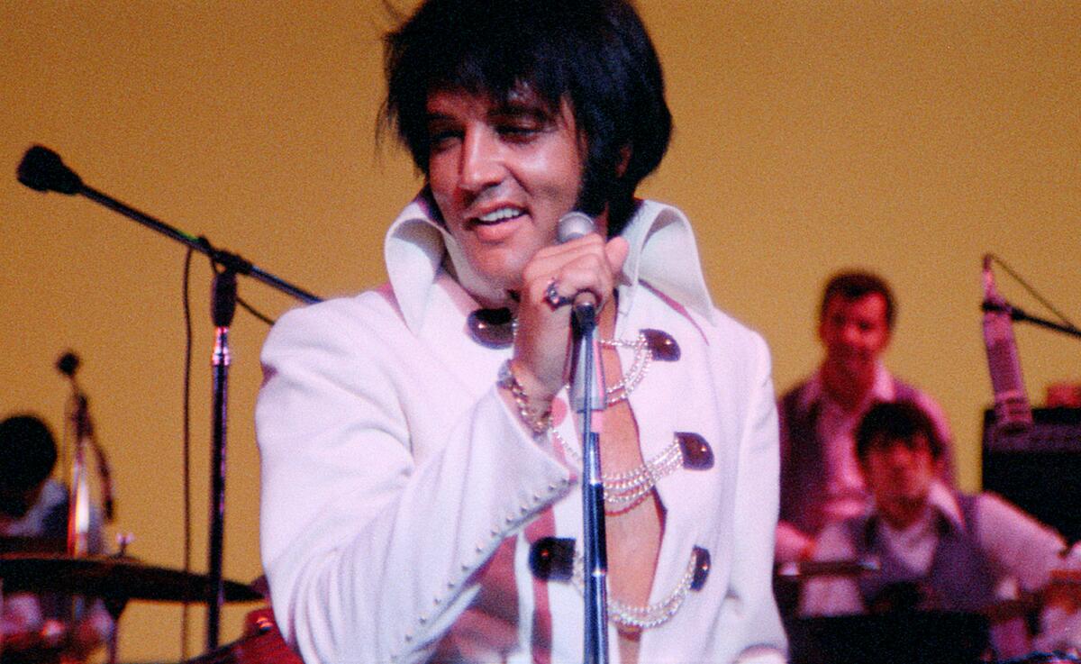 Online premiere: critique of 'EPIC: Elvis Presley in Concert', by Baz Luhrmann (Flow, Movistar TV, Claro Video) - Micropsia